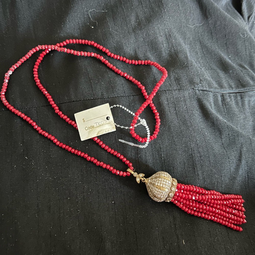 Elegant Red Beaded Necklace with Gold Accents